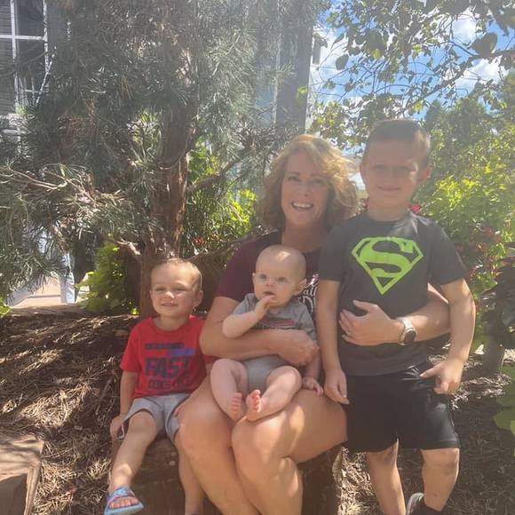 Meet your Posher, Angie - Picture 1 of 1